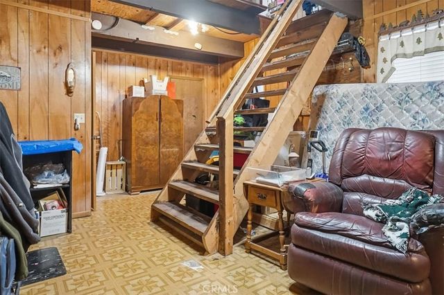 724 Arosa, Crestline, CA 92325