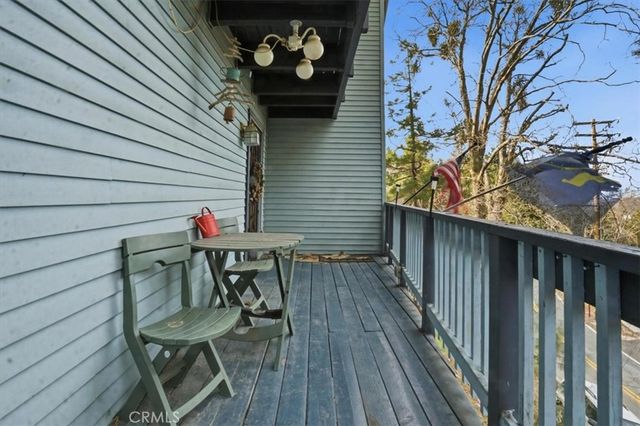 724 Arosa, Crestline, CA 92325