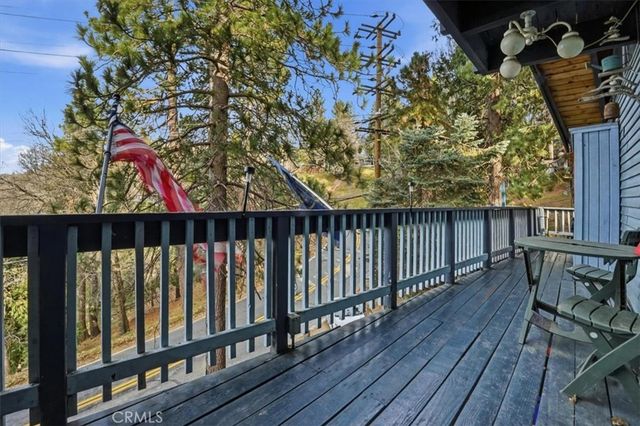 724 Arosa, Crestline, CA 92325