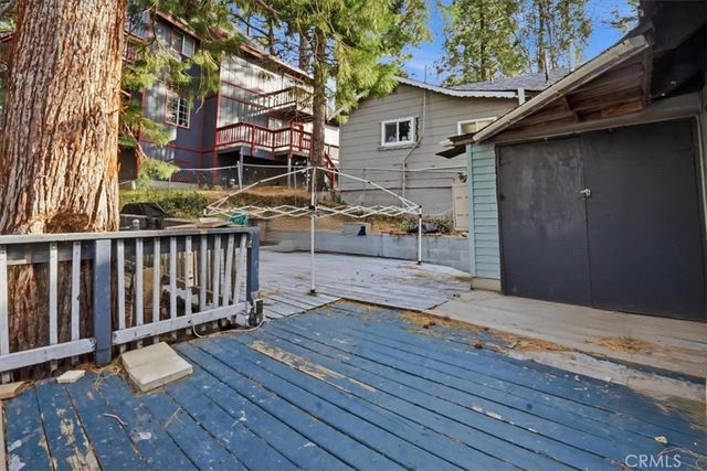 724 Arosa, Crestline, CA 92325