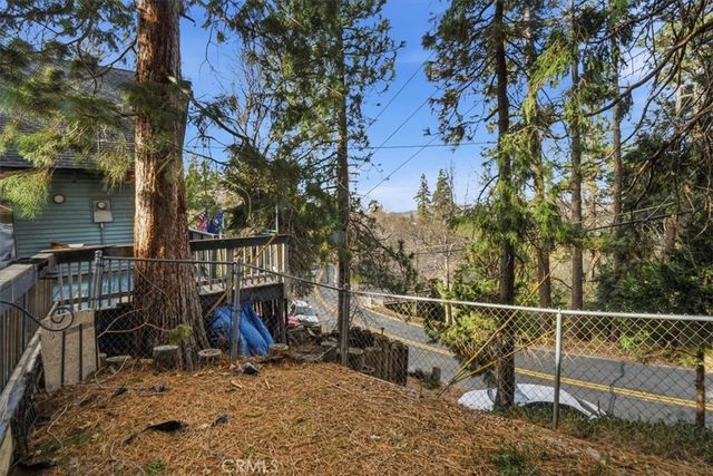 724 Arosa, Crestline, CA 92325