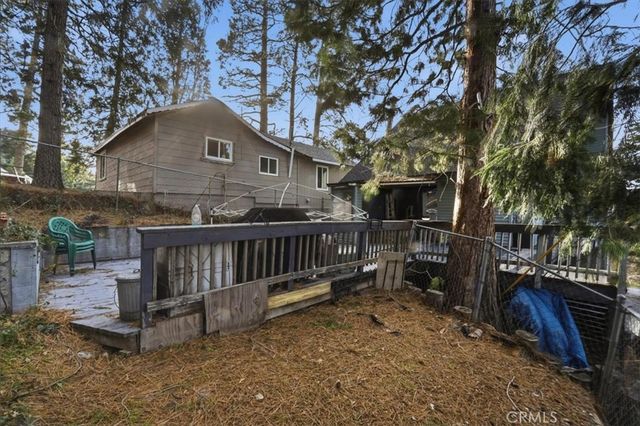 724 Arosa, Crestline, CA 92325