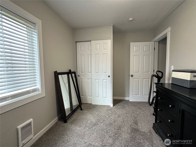 859 NW New York Avenue, Chehalis, WA 98532