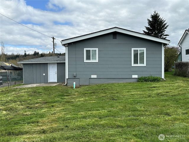 859 NW New York Avenue, Chehalis, WA 98532