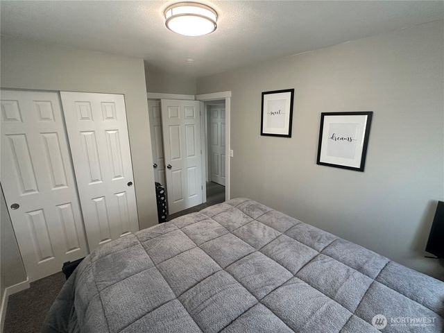 859 NW New York Avenue, Chehalis, WA 98532