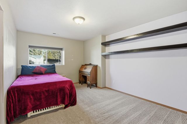 2908 E Clover Park Ave, Mead, WA 99021