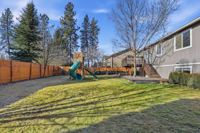 2908 E Clover Park Ave, Mead, WA 99021