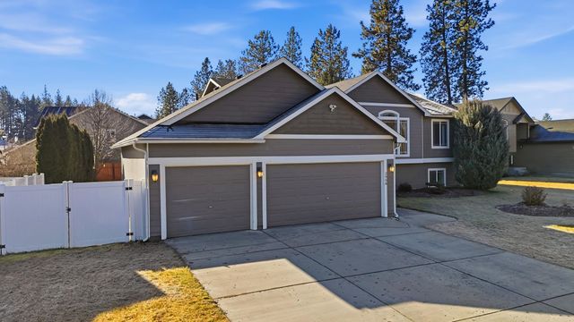2908 E Clover Park Ave, Mead, WA 99021