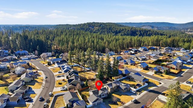 2908 E Clover Park Ave, Mead, WA 99021