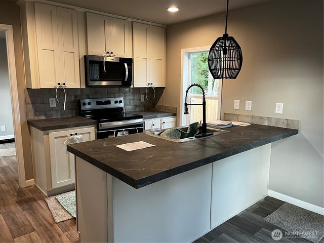 36 Porter Creek Road, Elma, WA 98541