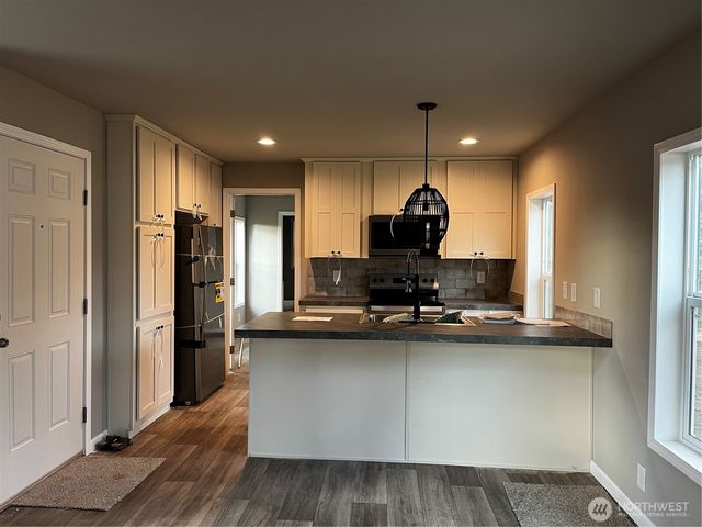 36 Porter Creek Road, Elma, WA 98541