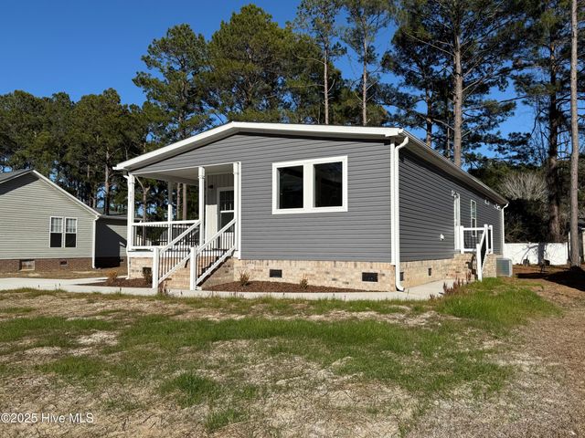 845 Watson Avenue, Carolina Shores, NC 28467