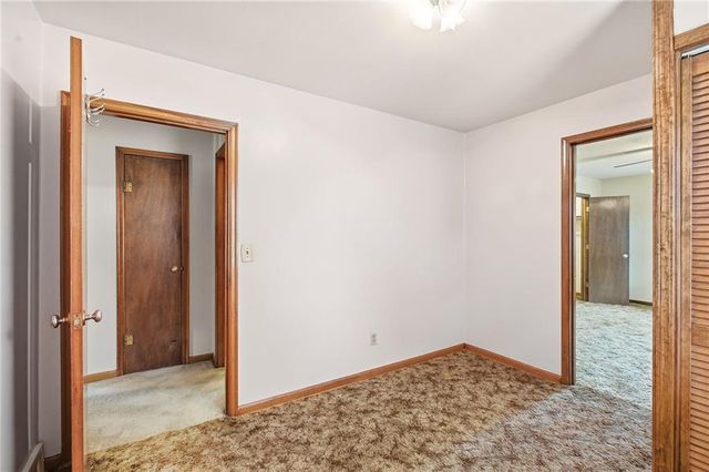 1209 SW Eugene Street, Blue Springs, MO 64015