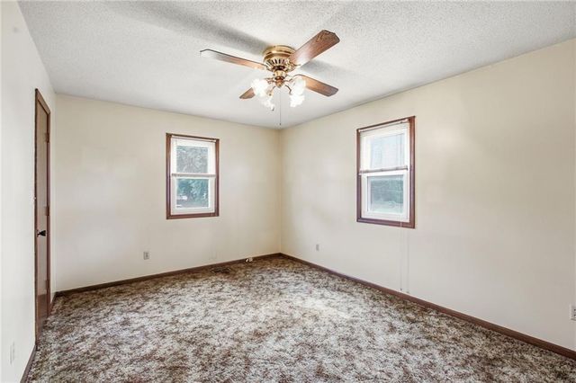1209 SW Eugene Street, Blue Springs, MO 64015