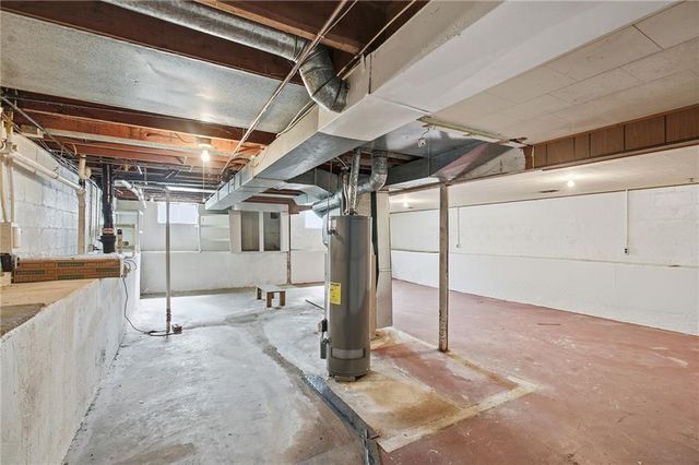 1209 SW Eugene Street, Blue Springs, MO 64015