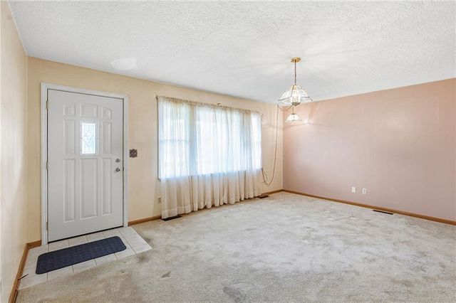 1209 SW Eugene Street, Blue Springs, MO 64015