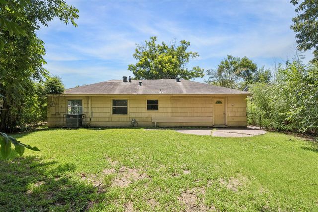 205 Tilden Drive, Pasadena, TX 77506