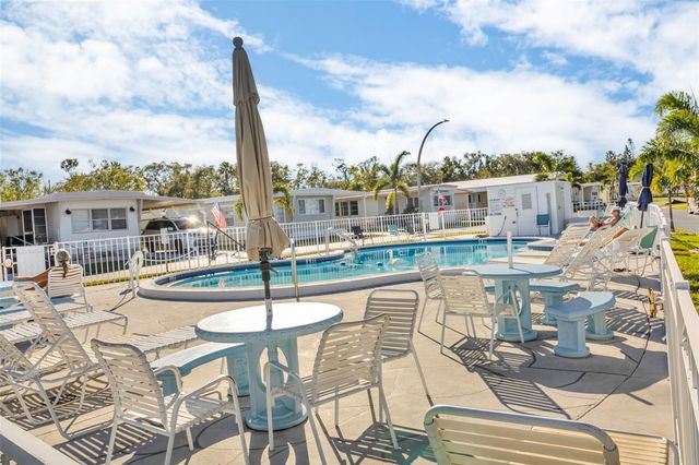 11200 WALSINGHAM ROAD 124, Largo, FL 33778