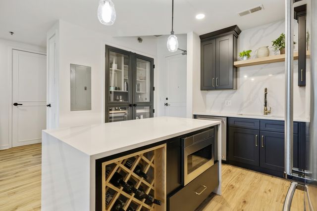 600 12th Ave S Apt 629, Nashville, TN 37203