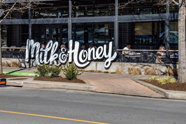 600 12th Ave S Apt 629, Nashville, TN 37203