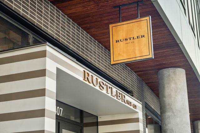 600 12th Ave S Apt 629, Nashville, TN 37203