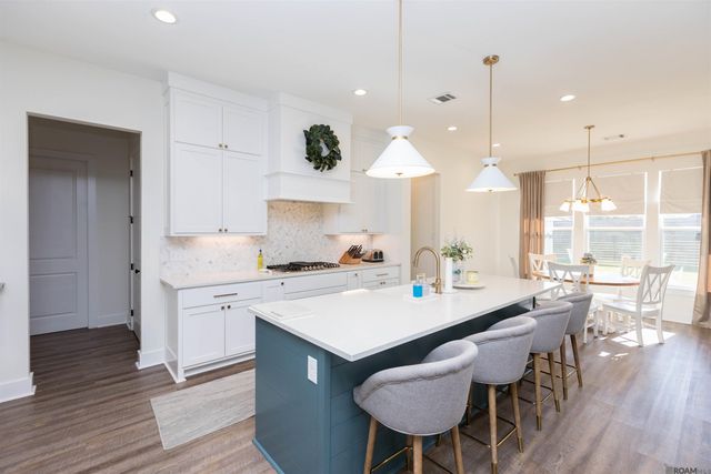 10045 Clarks Ferry, Baton Rouge, LA 70817