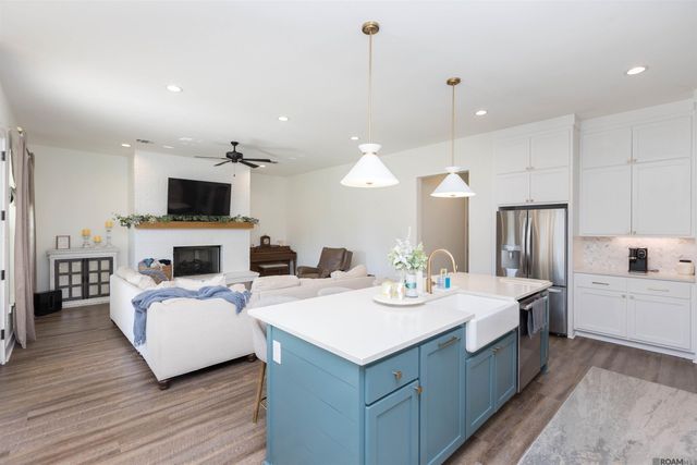 10045 Clarks Ferry, Baton Rouge, LA 70817