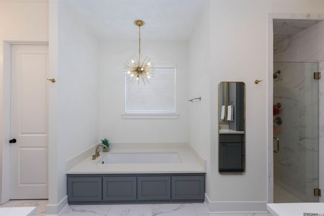 10045 Clarks Ferry, Baton Rouge, LA 70817