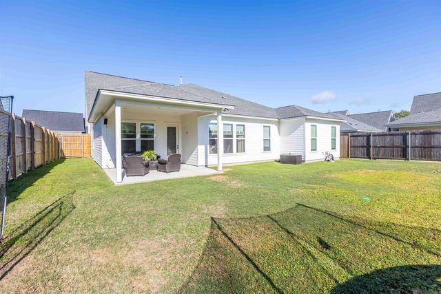 10045 Clarks Ferry, Baton Rouge, LA 70817