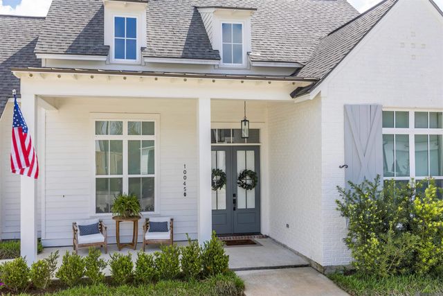 10045 Clarks Ferry, Baton Rouge, LA 70817