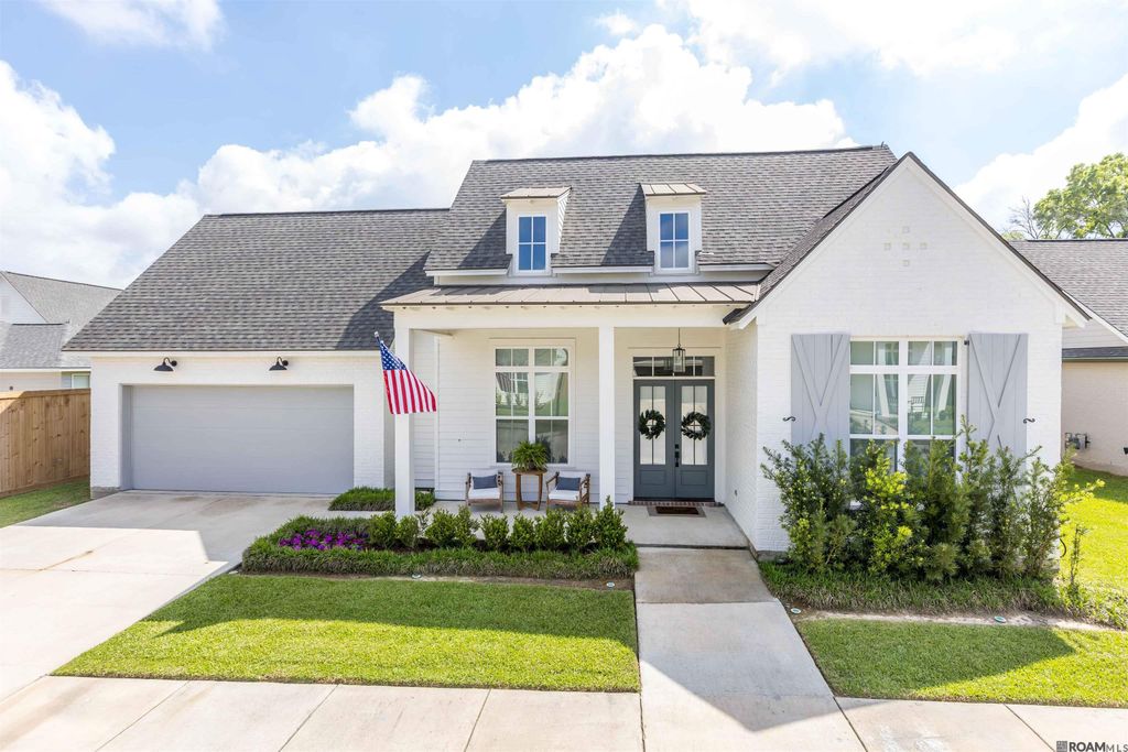 10045 Clarks Ferry, Baton Rouge, LA 70817