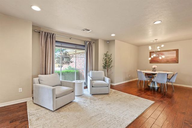 2709 NW 58th Place, Oklahoma City, OK 73112