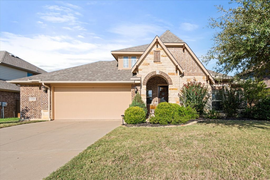 1120 Cardinal Ridge Road, Burleson, TX 76028 — exterior