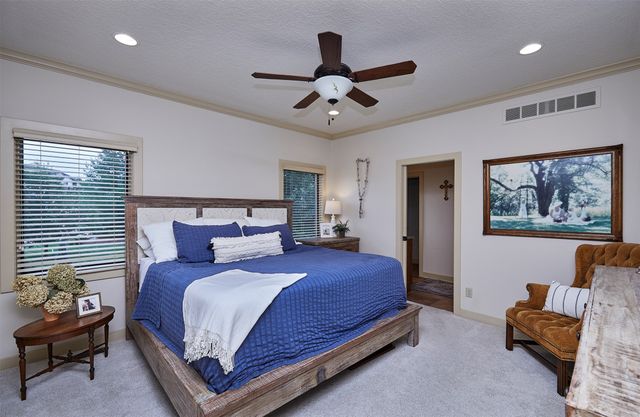 3704 Bluestem Road, Norwalk, IA 50211