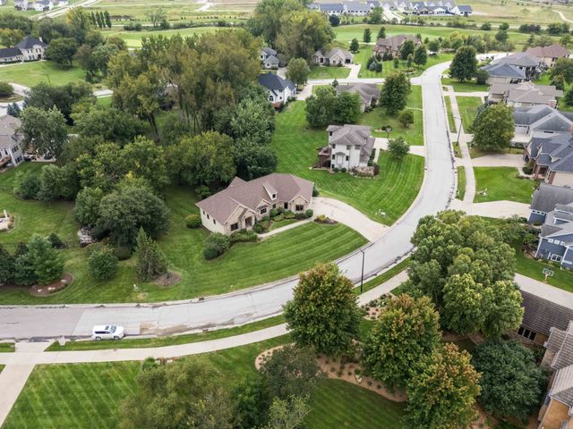 3704 Bluestem Road, Norwalk, IA 50211