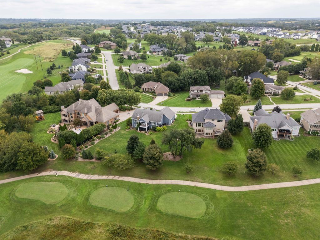 3704 Bluestem Road, Norwalk, IA 50211