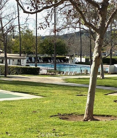 10 Coralino, Rancho Santa Margarita, CA 92688