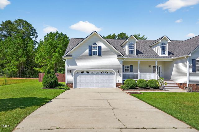 233 Meadow Hills Drive, Four Oaks, NC 27524