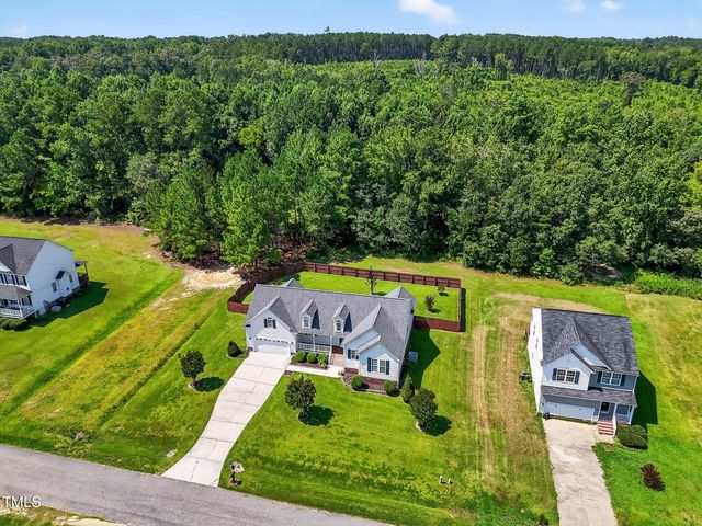 233 Meadow Hills Drive, Four Oaks, NC 27524