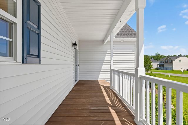 233 Meadow Hills Drive, Four Oaks, NC 27524