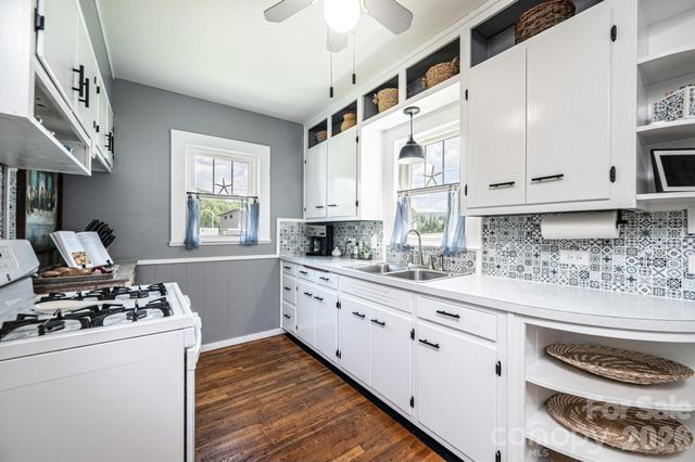 601 Malcolm Boulevard, Connelly Springs, NC 28612