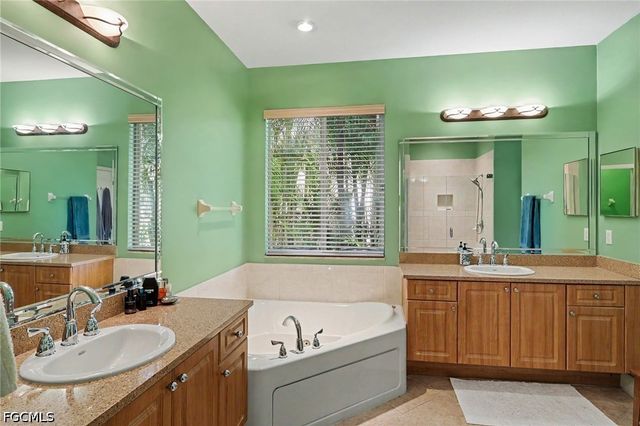 9040 Paseo De Valencia ST, Fort Myers, FL 33908