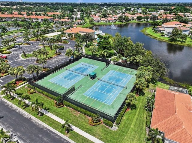 9040 Paseo De Valencia ST, Fort Myers, FL 33908
