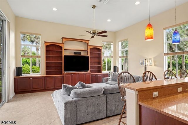 9040 Paseo De Valencia ST, Fort Myers, FL 33908