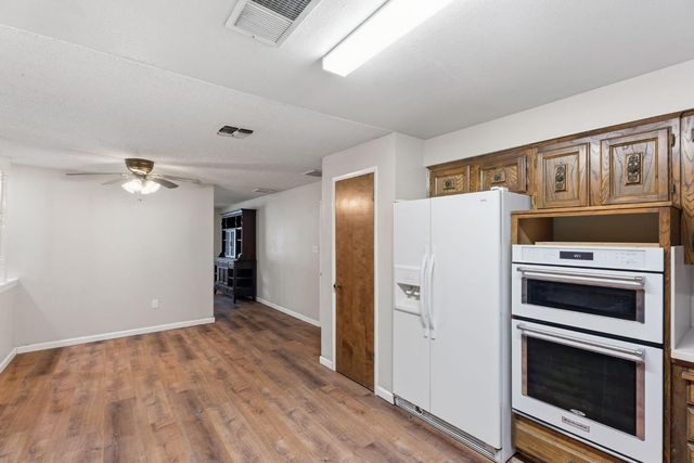 10365 E Bullard Avenue, Clovis, CA 93619