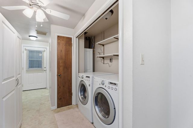 10365 E Bullard Avenue, Clovis, CA 93619