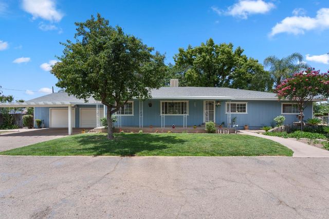 10365 E Bullard Avenue, Clovis, CA 93619