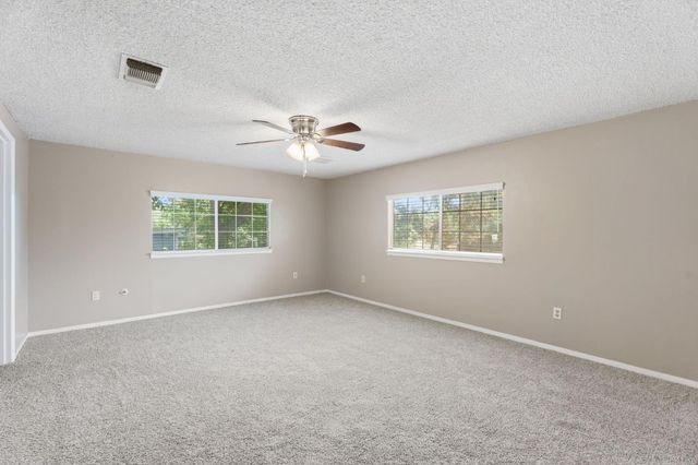 10365 E Bullard Avenue, Clovis, CA 93619