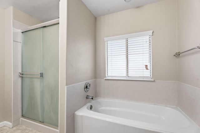 10365 E Bullard Avenue, Clovis, CA 93619