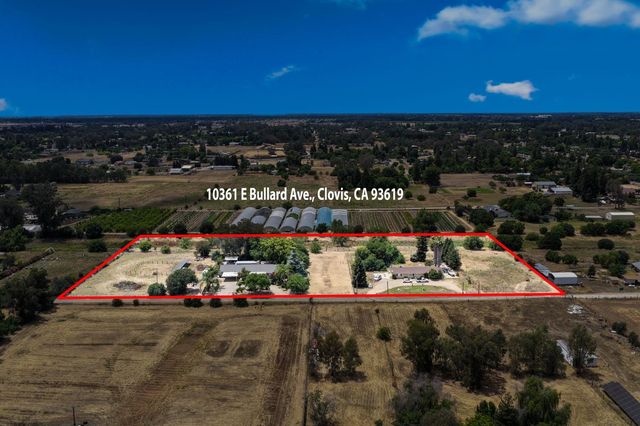 10365 E Bullard Avenue, Clovis, CA 93619